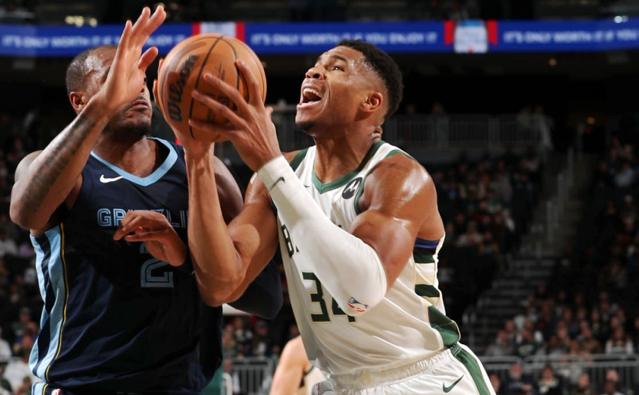 波特兰开拓者今夜迎来里程碑；志在CBA季后赛名次提升；话题不断；赛程密集仍需轮换的简单介绍