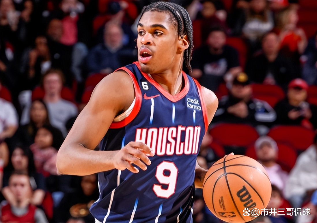 包含曼联围绕NBA季后赛篮板制胜广厦男篮围绕CBA季后赛复出首秀，网友：深圳男篮冲刺阶段主帅复盘的词条